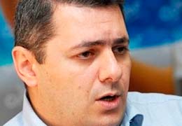 Политолог: Украинский кризис - повторение конфликтов начала 90-х и войны 08.08.08