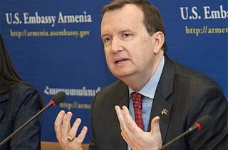 Mills: In general, US State Department`s assessment of freedom of religion in Armenia in 2017 is positive