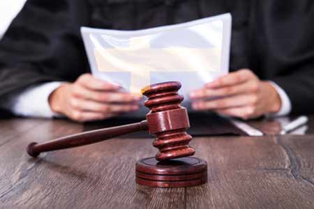 Адвокат: Судебное заседание по делу главы Ширакской епархии ААЦ перенесено из-за неявки общественного обвинителя
