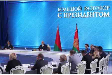 Лукашенко: Беларусь никогда не была нахлебником у России и не будет 