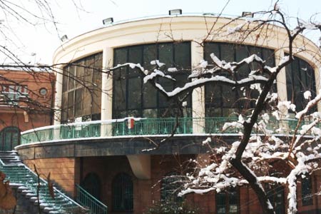 French Embassy in Armenia restricts reception of citizens