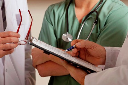 Ministry of Health: Volunteer doctors make up brigades and carry out  the evacuation of the wounded from Artsakh