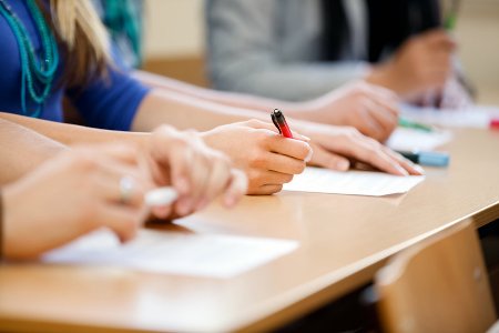 МОНКС обнародовал график первого этапа единых экзаменов на 2023-2024 учебный год