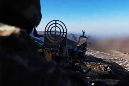 Вражеские силы продолжают обстреливать позиции ВС Армении на разных участках передовой