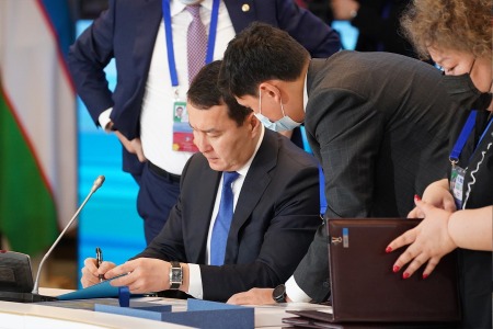 Алихан Смаилов принял участие в работе заседания Евразийского межправительственного совета в Нур-Султане