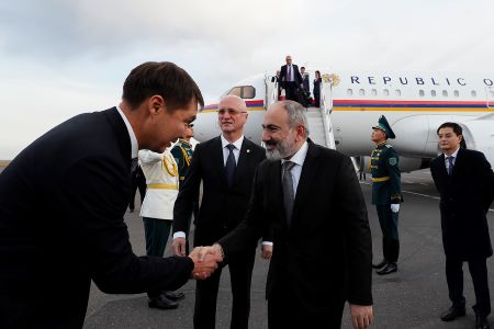Никол Пашинян с рабочим визитом прибыл в Казахстан