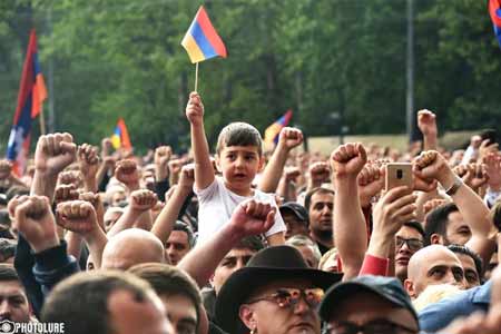 Оппозиция в Армении анонсирует возобновление акций неповиновения