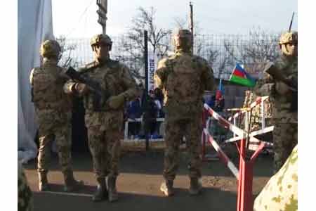 Азербайджанцы ворвались в автобус, перевозивший карабахских детей