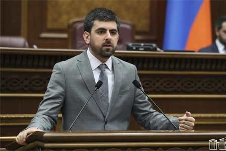 Khandanyan does not rule out Azerbaijani gas supplies to Armenia 