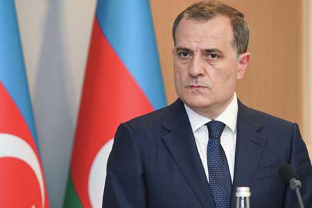 Глава МИД Азербайджана осудил ракетный удар по территории Турции