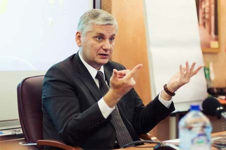 Российский эксперт: У Астаны с Баку "своя свадьба"