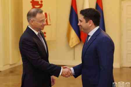 Armenia`s NA Speaker discusses Armenian prisoners in Baku with the President of Poland