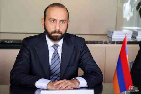 Глава МИД РА поздравил Шейху с выдвижением на пост генсека Всемирной туристской организации