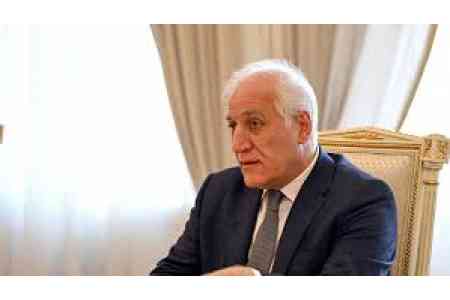 Президент Армении назначил послов в Брунее, Северной Македонии, Алжире и Эритрее