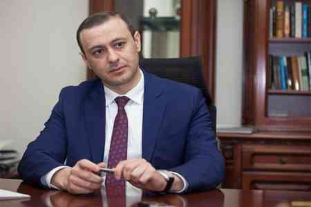 Секретарь Совбеза Армении провел переговоры в Ереване с замгенсека Европейской службы внешних действий