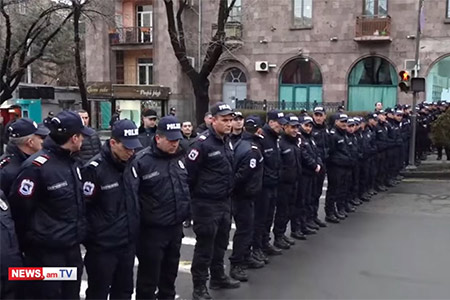 A protest is taking place in Yerevan calling on the US Vice President to facilitate the release of Armenian prisoners held in Baku