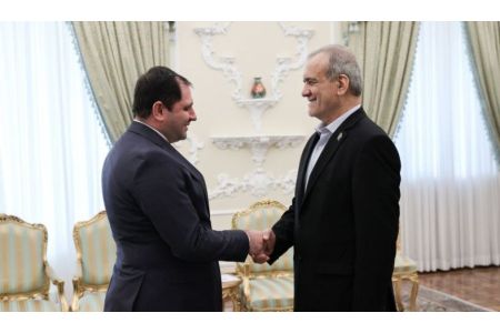Iranian president announces Iran`s readiness to complete development  of comprehensive strategic partnership document with Armenia