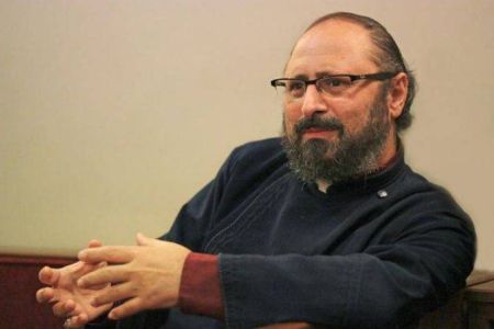 Archbishop Sahak Mashalian suggests establishing synod to address  issues related to Church-State relations