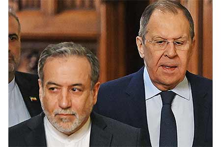 Лавров и Аракчи обсудили ситуацию в зоне Персидского залива