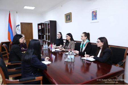 ՀՀ օմբուդսմենը Ժնևի անվտանգության հարցերի կենտրոնի (ԺՀԿ) պատվիրակությանը ներկայացրել է երկրի զինված ուժերում մարդու իրավունքների հետ կապված խնդիրները։