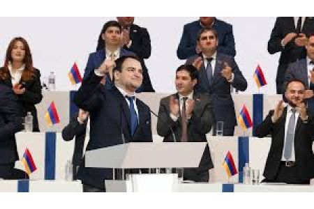 « Ուժեղ Հայաստան» կուսակցությունը Ագարակի բնակիչներին ներկայացրեց Սամվել Կարապետյանի տնտեսական և պաշտպանական ծրագրերը։