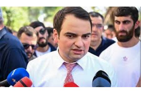 Карапетян: В течение 6 месяцев после прихода к власти в Армении "Сильной Армении" в стране не должно остаться ни одного человека, живущего в крайней нищете