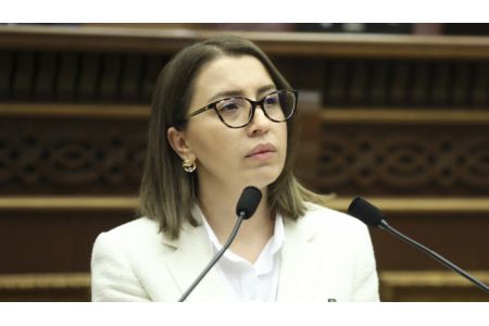Глава СВР Армении согласна с утверждениями премьер- министра о возможности войны в случае смены власти в стране
