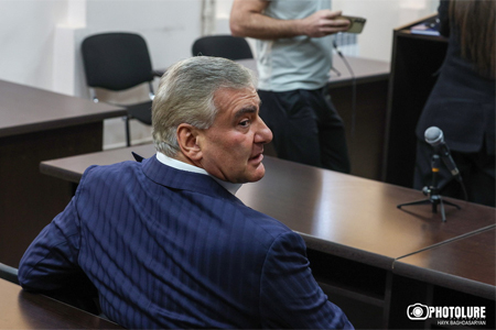 Самвел Карапетян отшутился от вопроса по процессу его отказа от гражданства Кипра и России