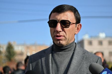 Թալին համայնքի ղեկավարն սպառնացել է արցախցի փախստականին, ով հրաժարվել է լսել  իշխող ուժի նախընտրական ծրագիրը