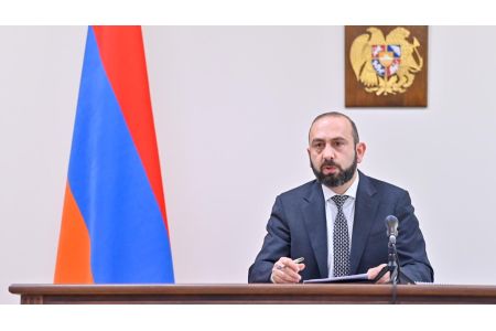 Мирзоян: Армения в целом не имеет абсолютно никакого желания вносить напряжённость в армяно-российские отношения