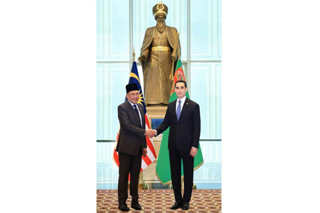 Negotiations Held Between the President of Turkmenistan and the Prime Minister of Malaysia
