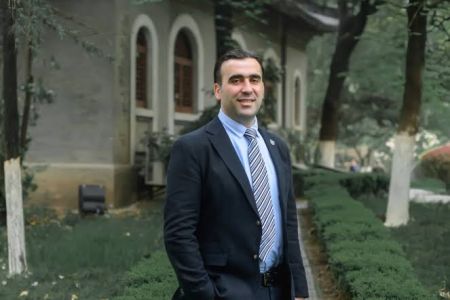 Учредитель фонда "Китай - Евразия" в числе кандидатов на должность представителя от всех стран в Управляющем совете Международной ассоциации исследований