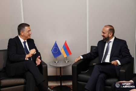 The Armenian Foreign Minister and the European Commissioner discussed cooperation on transport connectivity