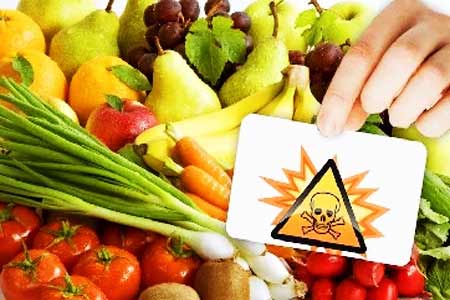 The Inspectorate confirmed the presence of chemical residues in fruit samples sold; control will be strengthened at points of sale.