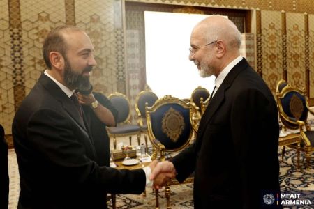 Միրզոյանն ու Ղալիբաֆը վերահաստատել են հայ-իրանական հարաբերությունների ռազմավարական բնույթը
