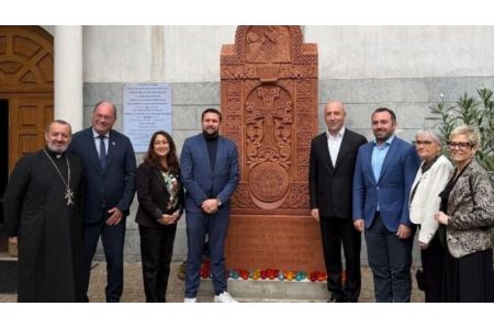 Ֆրանսիայի Սեն Շամոն քաղաքում տեղադրվել է Հայոց ցեղասպանության զոհերի հիշատակն անմահացնող խաչքար