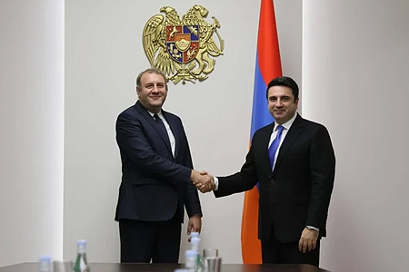 ՀՀ անվտանգության խորհրդի քարտուղարը հանդիպել է ԵՄ գործընկերության առաքելության ղեկավարի հետ